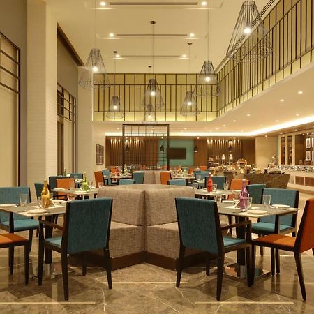 Lemon Tree Hotel, Jhānsi Dış mekan fotoğraf