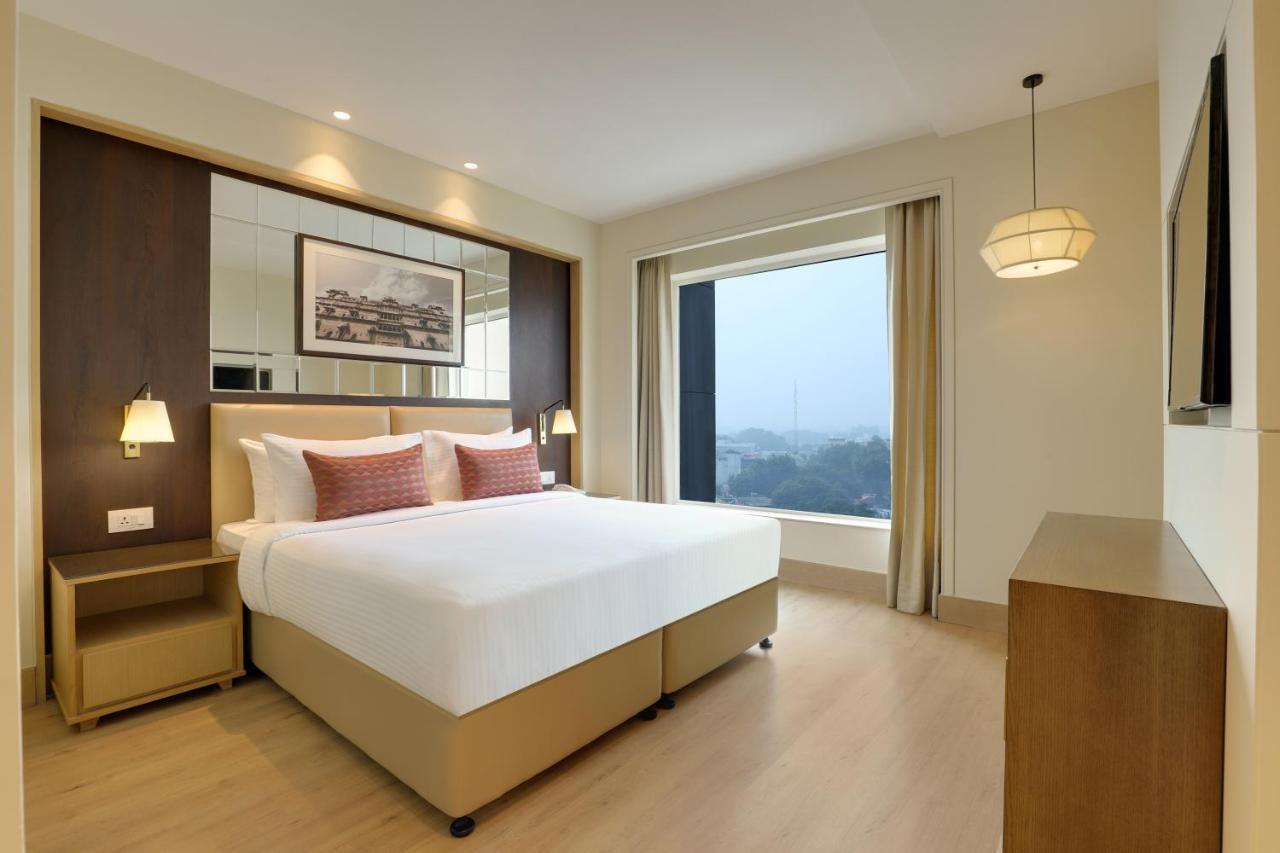 Lemon Tree Hotel, Jhānsi Dış mekan fotoğraf