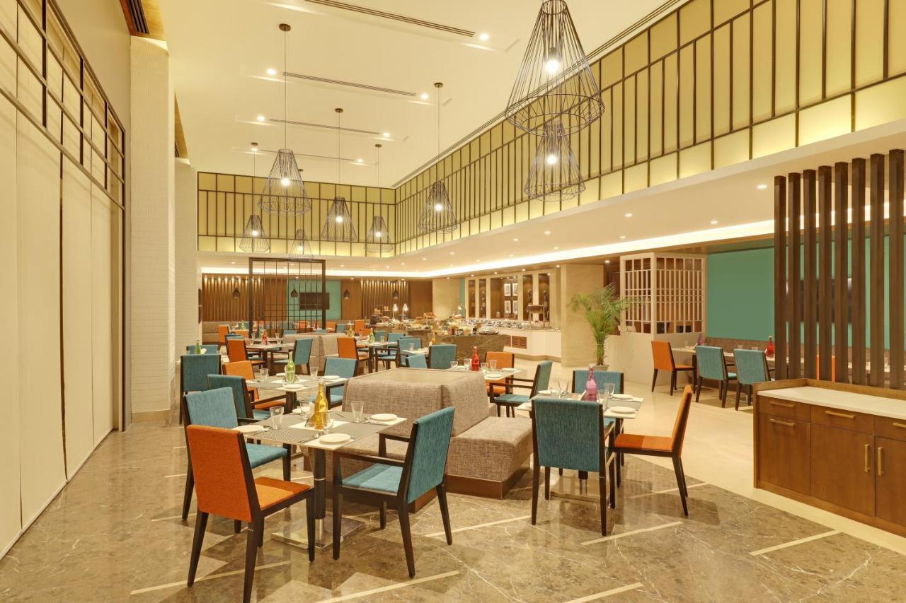 Lemon Tree Hotel, Jhānsi Dış mekan fotoğraf