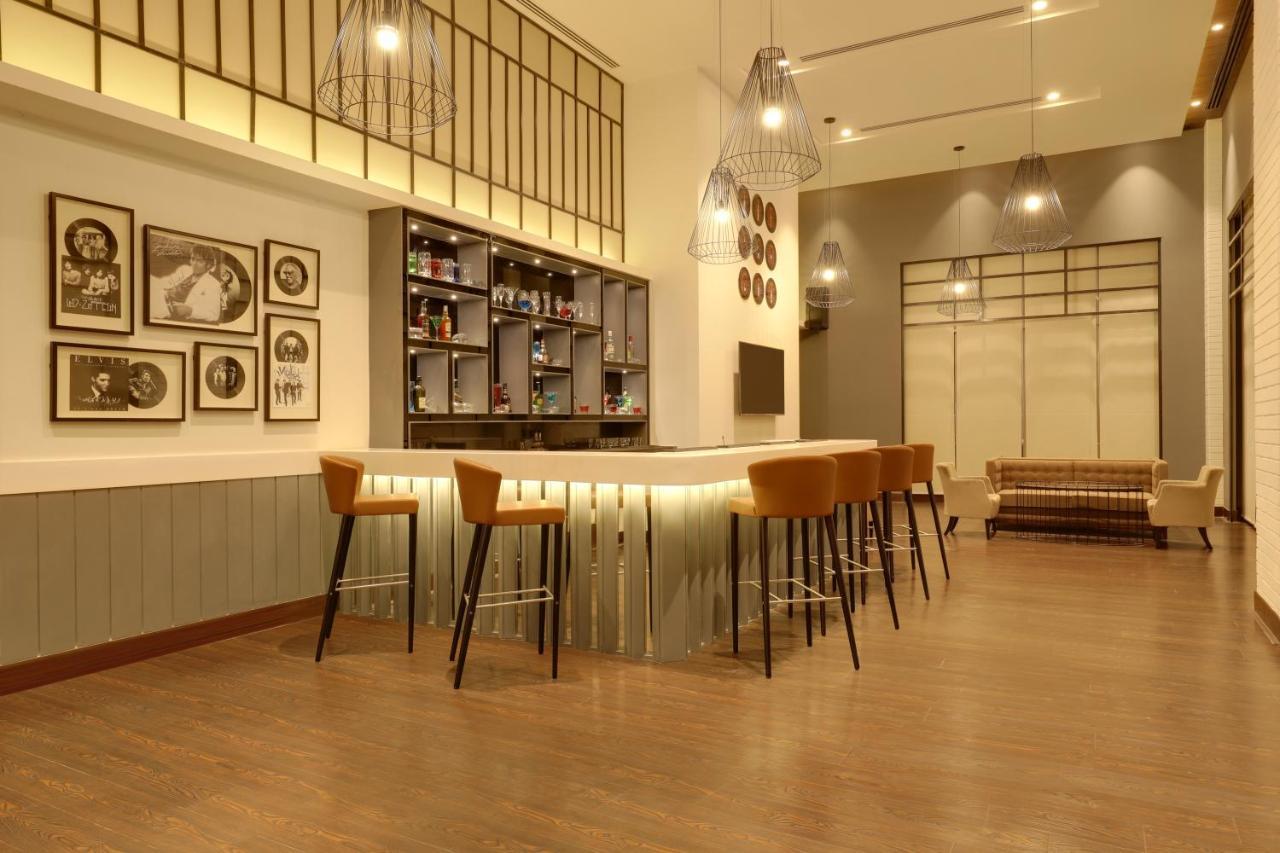 Lemon Tree Hotel, Jhānsi Dış mekan fotoğraf