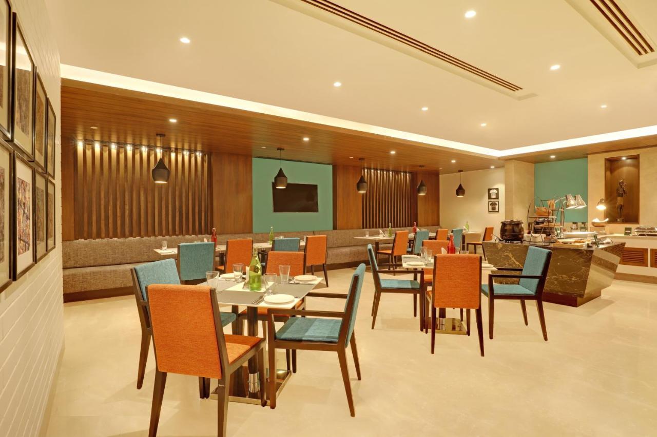 Lemon Tree Hotel, Jhānsi Dış mekan fotoğraf